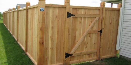 Cedar Privacy Fence - Free Estimates